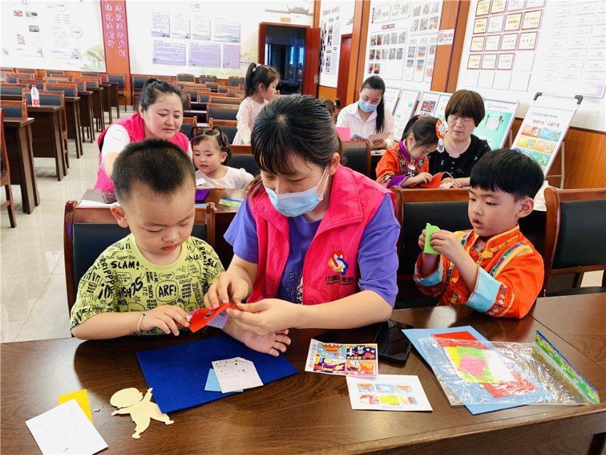 曼妠盘中异动 股价大跌6.69%